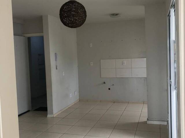 Apartamento para Venda em Palhoça - 3