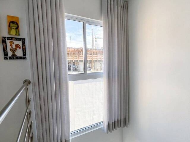 Apartamento para Venda em Palhoça - 4