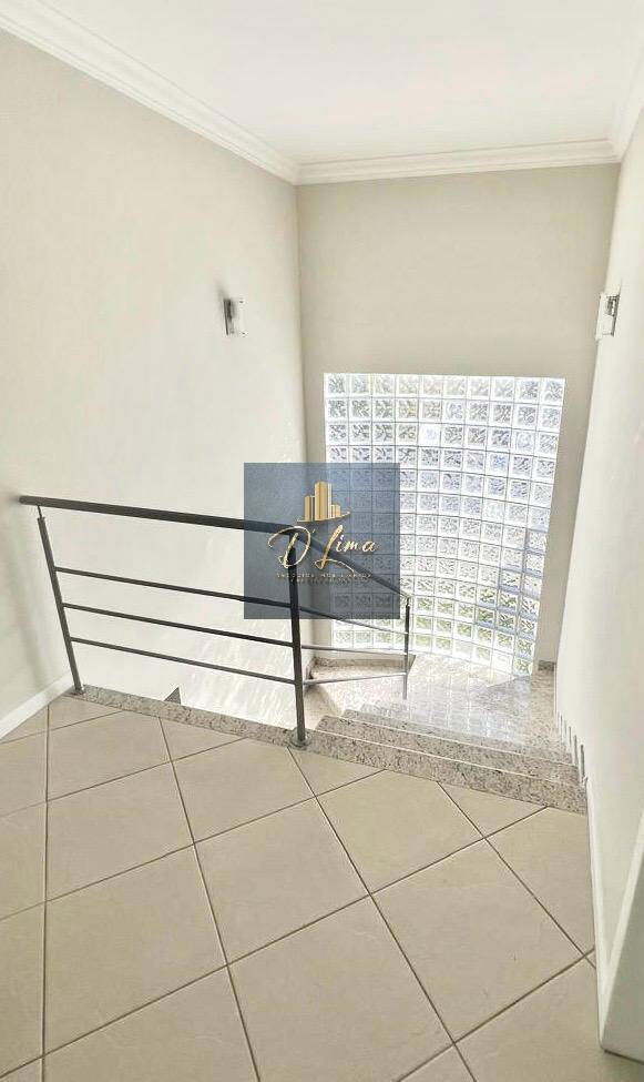 Casa, 3 quartos, 190 m² - Foto 3
